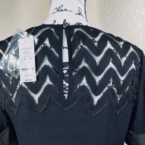 Bebe black blouse short sleeve embroidered lace around neckline boho size S - Picture 10 of 15